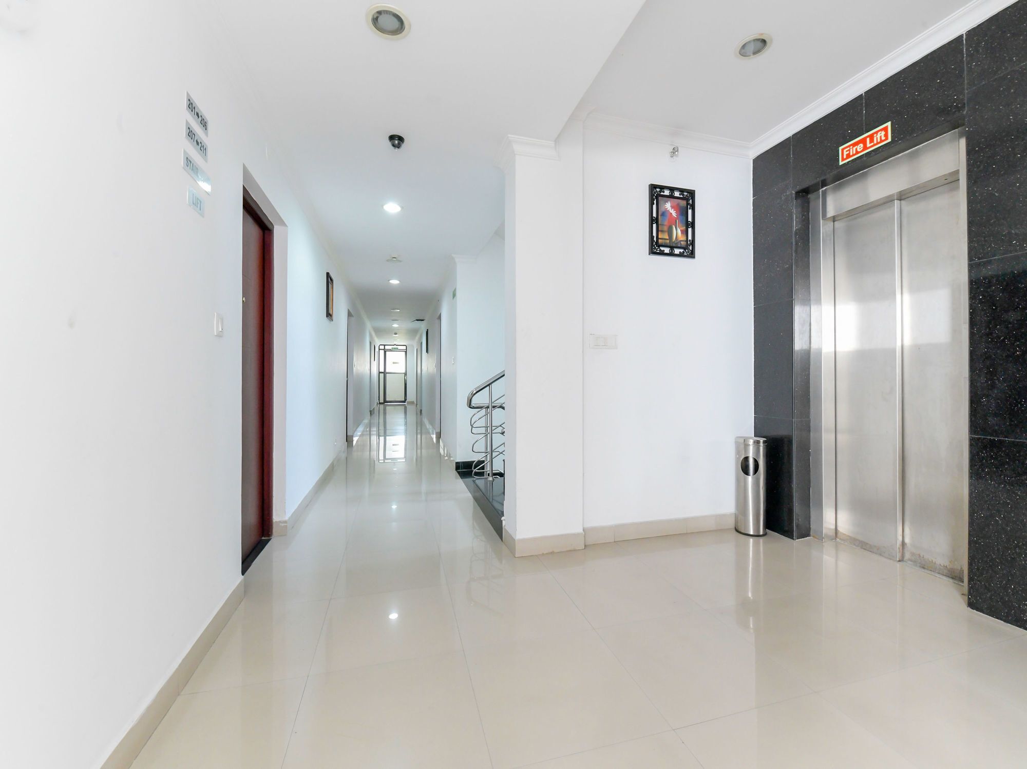 Готель Oyo 7188 Ajantha Regency Kochi Екстер'єр фото